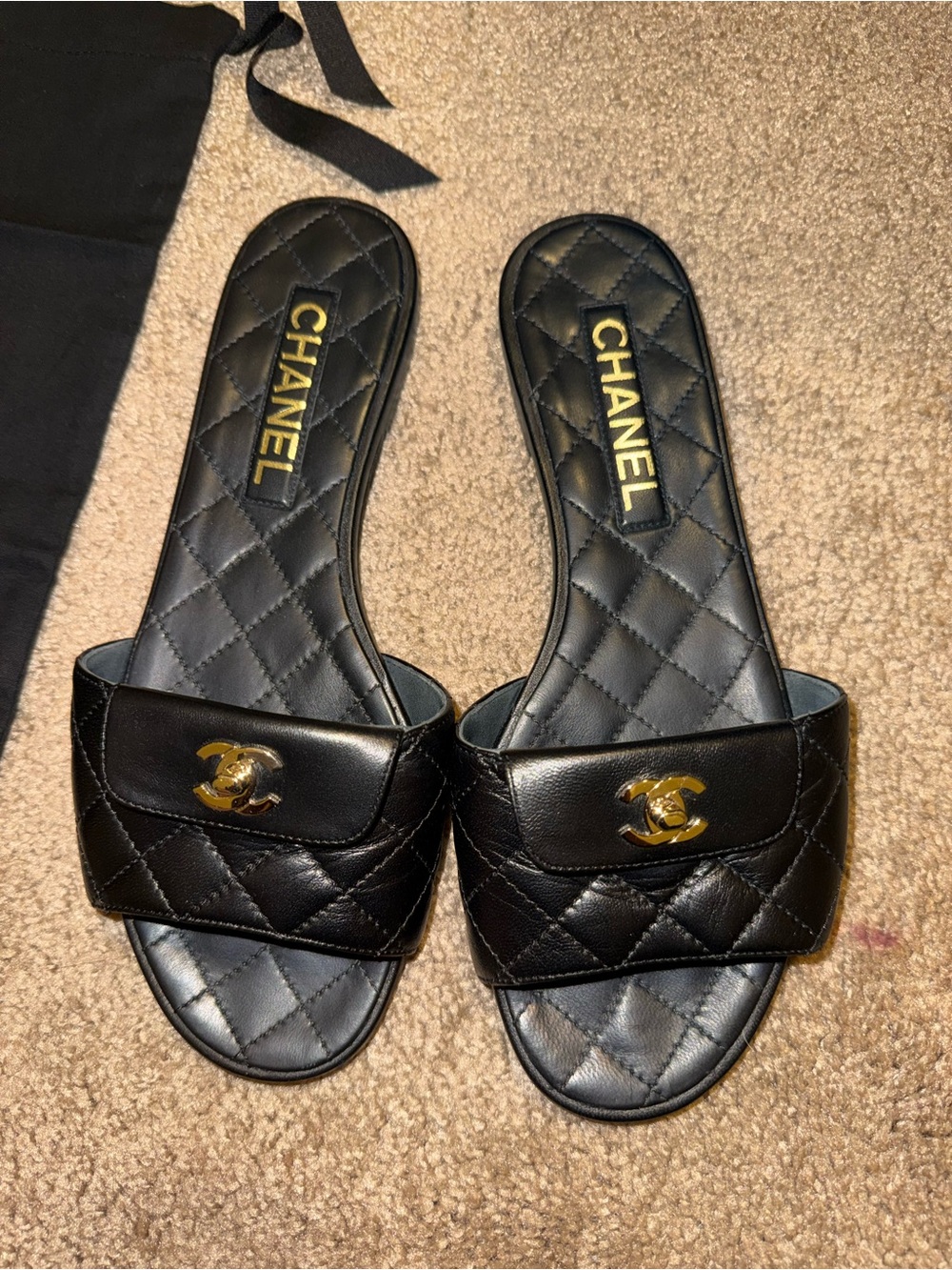 Chanel Quilted Leather Turnlock Sandals Slide Size 38c